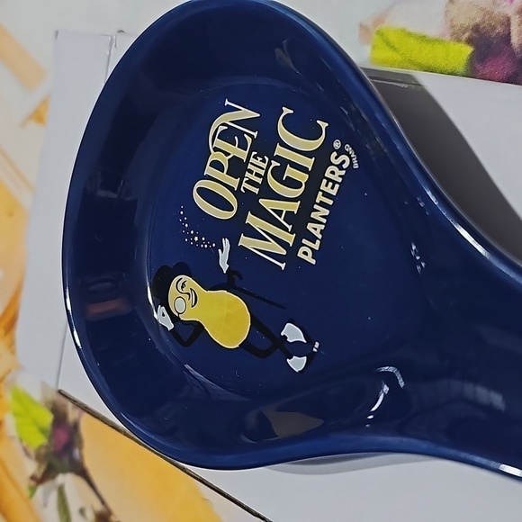 Mr. Peanut OPEN THE MAGIC Planters Peanuts Ceramic 8" Spoon Rest - Picture 2 of 4